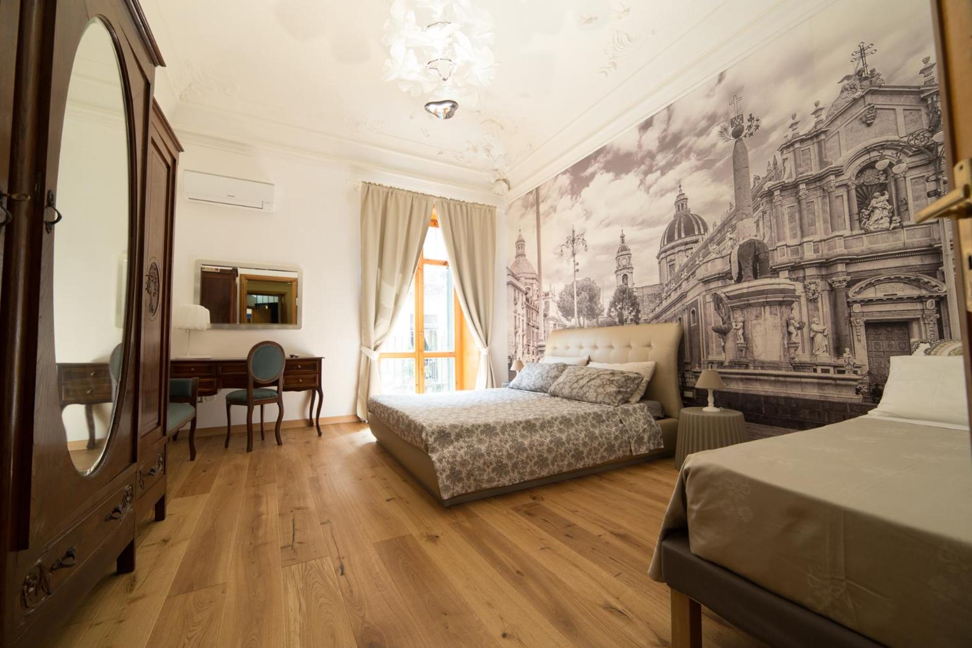Umberto Flat City Center Катания Экстерьер фото